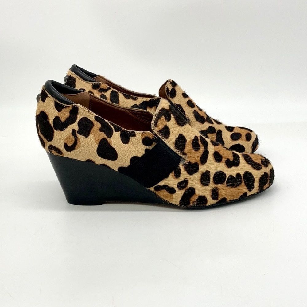 Donald J. Pliner Wedge - Picture 3 of 10